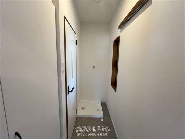 Renovated 1LDK Apartment with Ocean View in Okinawa City - Thumbnail 3