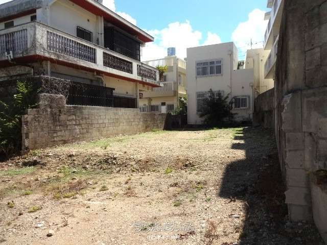 243.6 sqm Residential Land for Sale in Ameku, Naha, Okinawa - Thumbnail 3