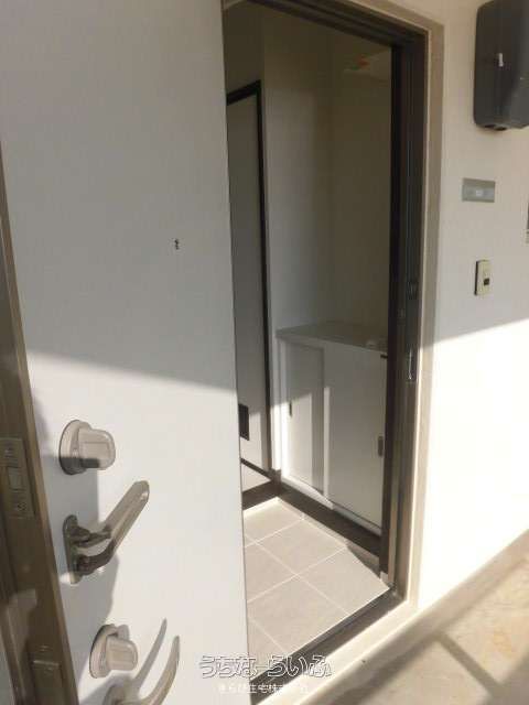 1LDK Apartment for Rent in Naha, Okinawa with Free Parking - Thumbnail 4