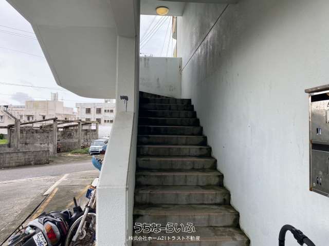 2DK Apartment for Rent in Tsukiyama, Haebaru Town, Okinawa - Thumbnail 3