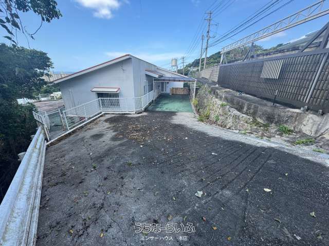 252.9 Tsubo Land with Steel Home in Chatan, Okinawa - Vacant Land Delivery Possible - Thumbnail 2