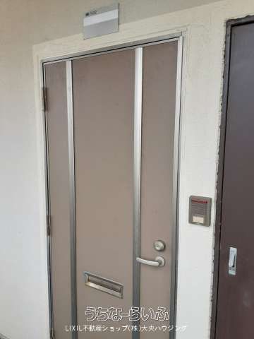 1LDK Apartment for Rent in Naha, Okinawa near Asahibashi Station - Thumbnail 3