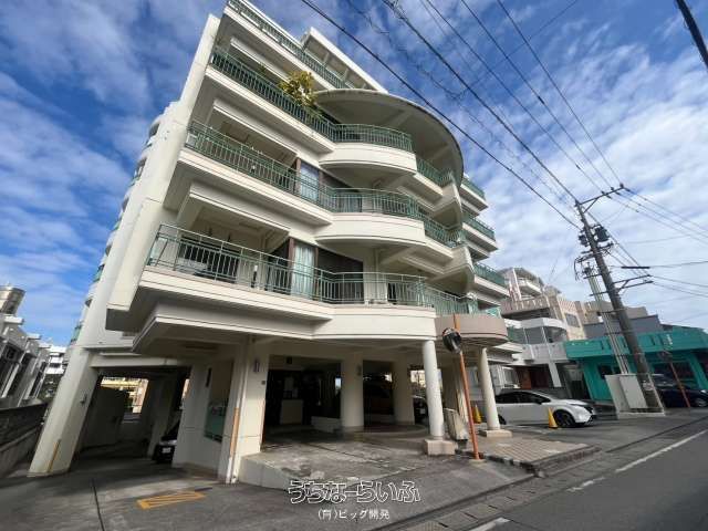 Fine Shimanishi 601 3LDK Apartment for Sale in Ginowan, Okinawa - Thumbnail 2