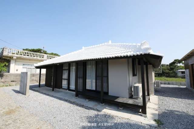Renovated Ryukyu Kominka for Sale in Motobu, Okinawa - Thumbnail 3