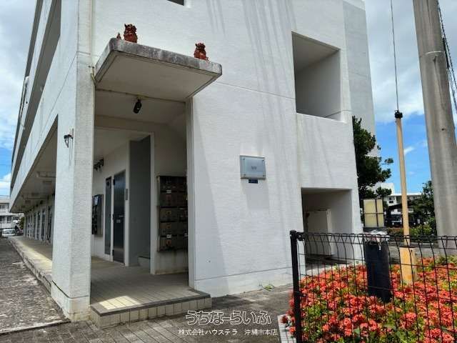 Leopalace Ryukyu 208: Furnished 1K Apartment for Rent in Okinawa City - Thumbnail 3