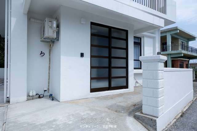 Renovated 2LDK House with Ocean View on Irabu Island, Okinawa - Thumbnail 4