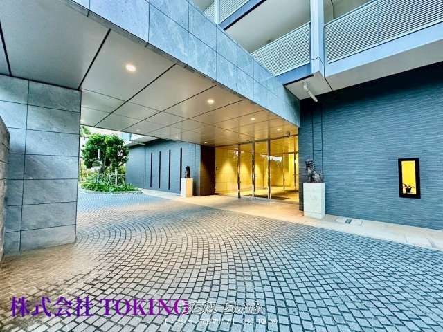 RYU:X TOWER The EAST 1LDK Apartment for Sale in Naha Omoromachi - Thumbnail 2