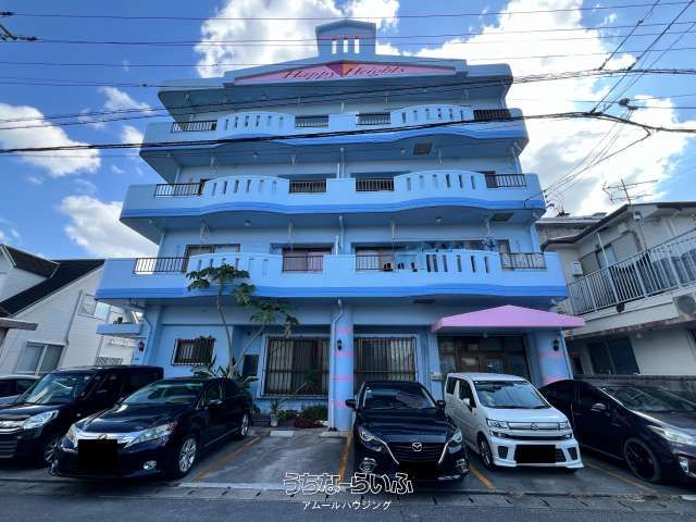 3LDK Family Apartment for Rent in Okinawa City, Kaibou - Thumbnail 2