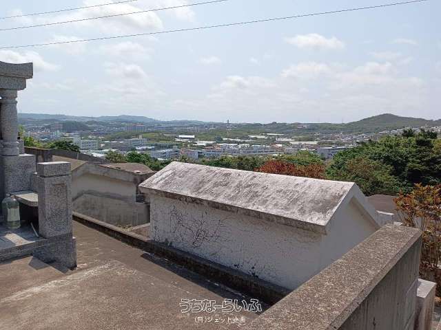 Grave Site Plot in Tomigusuku, Okinawa with Excellent Views - Thumbnail 3