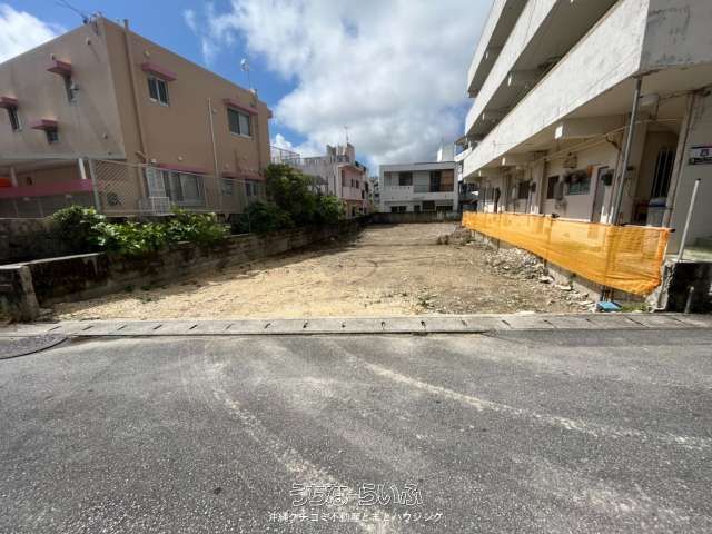 108 Tsubo Flat Residential Land for Sale in Naha, Okinawa - Thumbnail 2