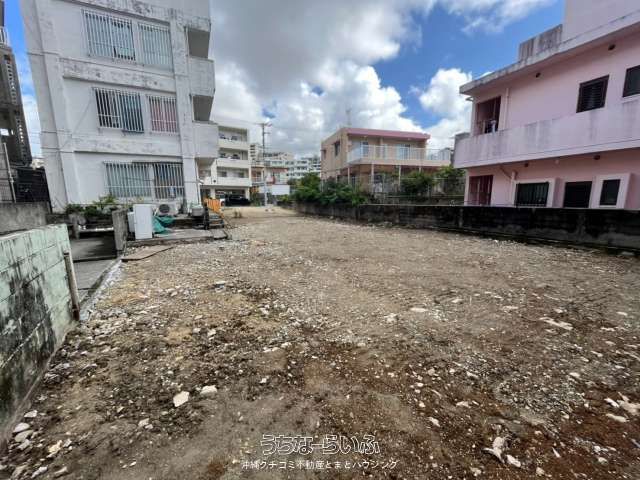 108 Tsubo Flat Residential Land for Sale in Naha, Okinawa - Thumbnail 3