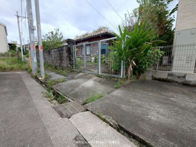 248.88 sqm Land for Sale in Quiet Naha Residential Area - Thumbnail 2