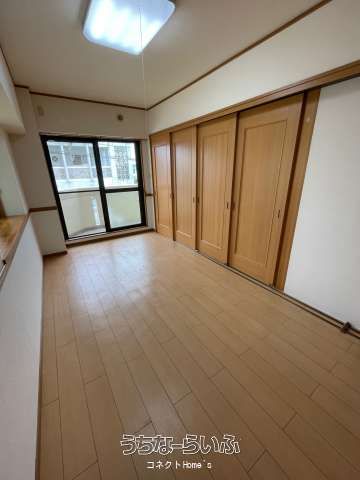 Maple Court 203: 2K Apartment for Rent in Uruma City, Okinawa - Thumbnail 4