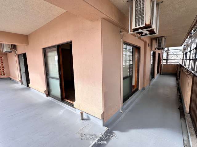 Lions Mansion Mihara 4LDK Apartment for Sale in Naha - Thumbnail 2