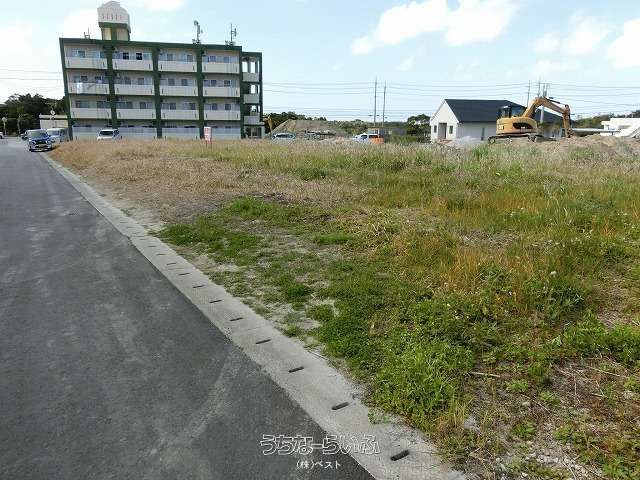 98 Tsubo Residential Land for Sale in Nakagusuku Village, Okinawa - Thumbnail 3