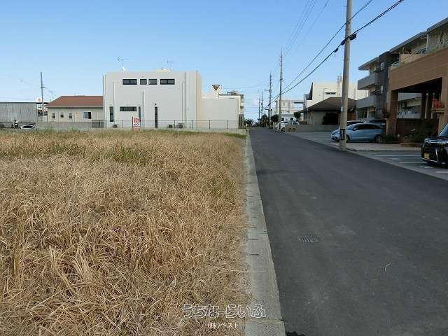 98 Tsubo Residential Land for Sale in Nakagusuku Village, Okinawa - Thumbnail 2