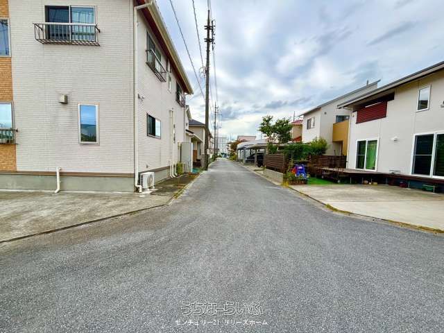 202.5 sqm Land Plot in Itoman's Shiokizaki Town, Okinawa - Thumbnail 2