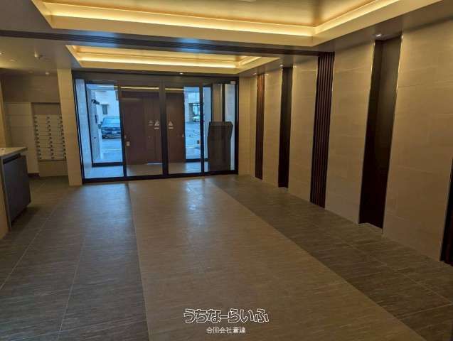 New 2LDK Apartment for Sale in Naha, Okinawa with Excellent Views - Thumbnail 4