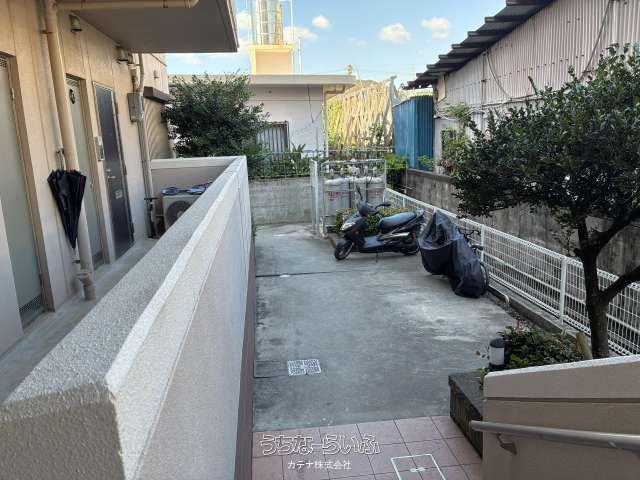 16-Unit Apartment Building for Sale in Okinawa City - Thumbnail 4