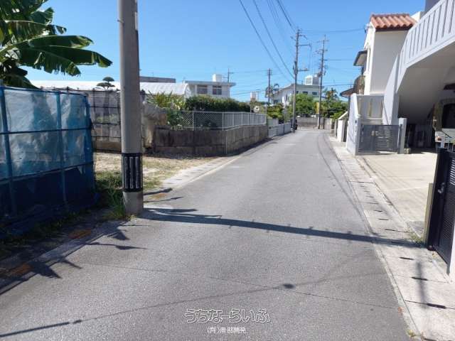 637m² Development Land for Sale in Tomigusuku, Okinawa - Thumbnail 3