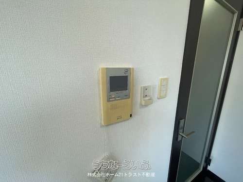 1LDK Apartment for Rent in Naha, Okinawa - Near Asahibashi Station - Thumbnail 4