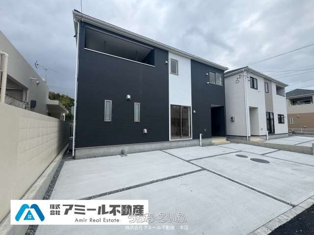New 4LDK House for Sale in Yaese Town, Okinawa - Thumbnail 2