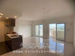 Presence Lodge Makiminato 2LDK Apartment for Sale in Urasoe - Thumbnail 2