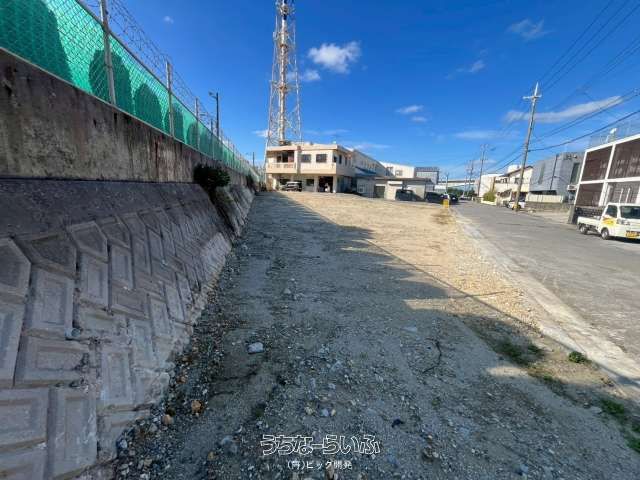 201.05 sqm Land for Sale in Urasoe, Okinawa - Prime Location - Thumbnail 4
