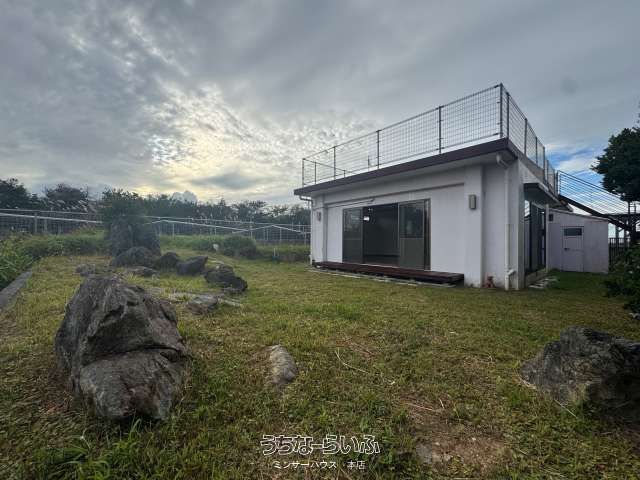 1LDK House with Solar Power & Ocean Views in Ogimi, Okinawa - Thumbnail 2
