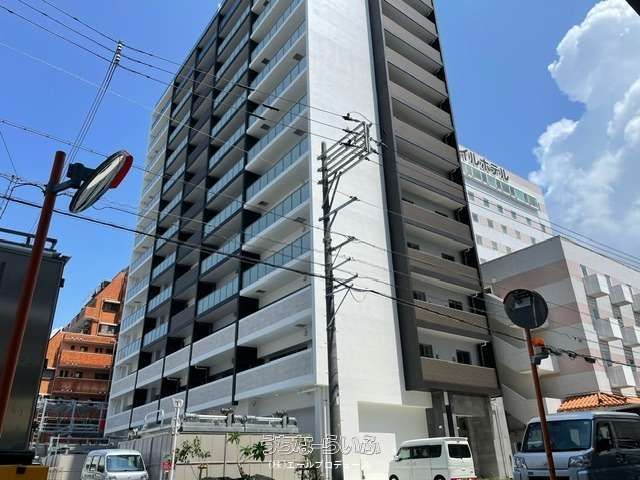 Wise Stem Court Naha Kume 1LDK Apartment for Sale in Okinawa - Image 1