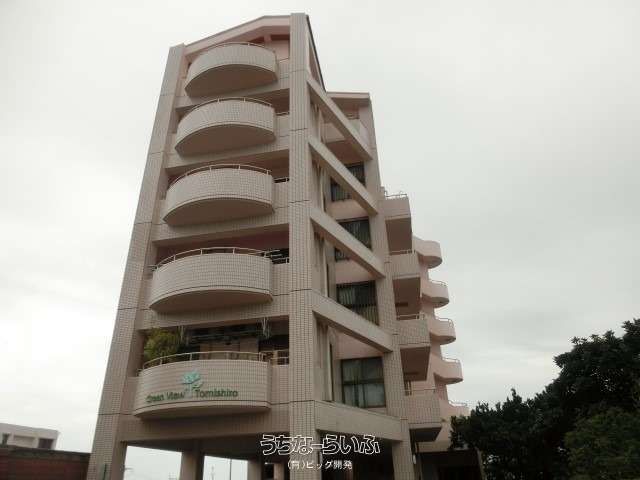 4LDK Corner Apartment for Sale in Tomigusuku, Okinawa - Thumbnail 2