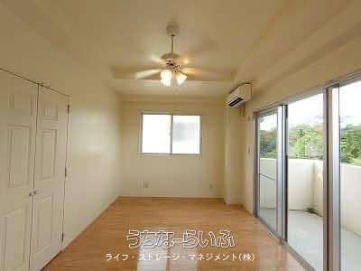 Two-Household Military Rental Apartment for Sale in Okinawa City - Thumbnail 4