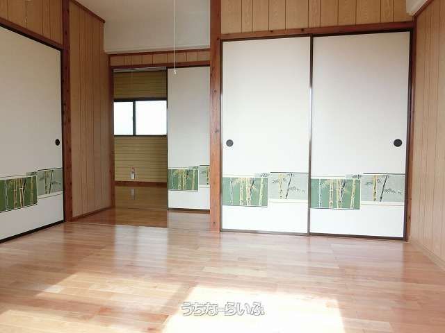 Aoba Mansion 402: 2DK Apartment for Rent in Ginowan, Okinawa - Thumbnail 3