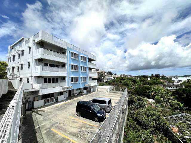 Uruma Mixed-Use Apartment with Rooftop BBQ Terrace for Sale - Thumbnail 2