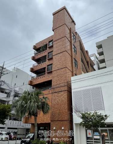 Tenant Building for Sale in Naha Tomari - 4.6% Yield - Thumbnail 3