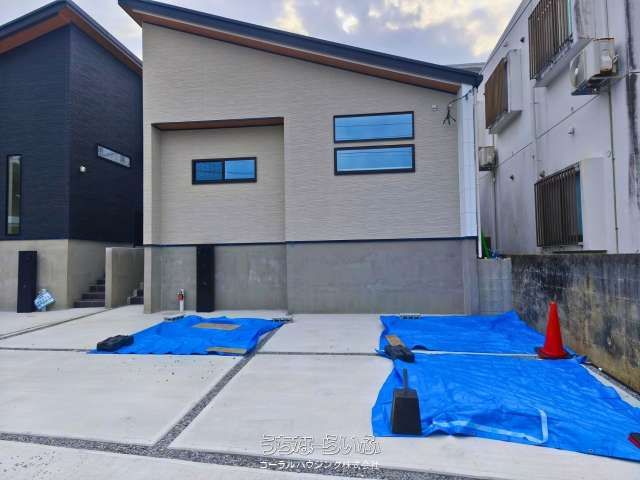 New 4LDK Single-Story House for Sale in Ginowan, Okinawa - Thumbnail 2