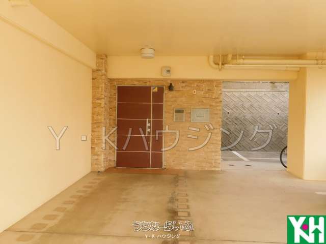 Leonet Naha Nishi High School Front 303 - 1K Apartment for Rent in Naha - Thumbnail 2