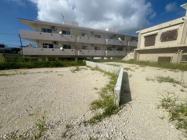 158.12 sqm Land for Sale in Okinawa City Kōgen District - Thumbnail 2