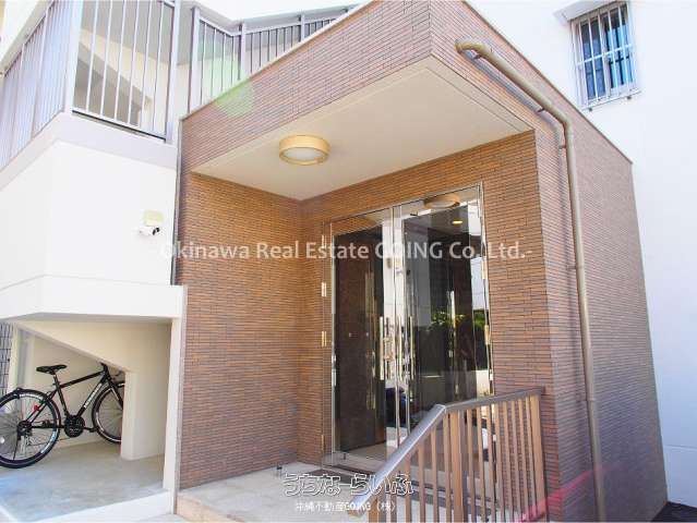 Modern 1LDK Apartment for Rent in Naha, Okinawa - Confort f - Thumbnail 3