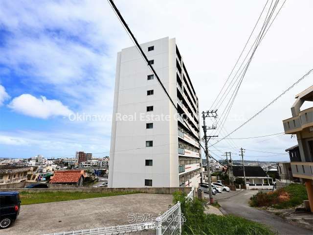 Act Valore 1002: 1LDK Apartment for Rent in Okinawa City - Thumbnail 3