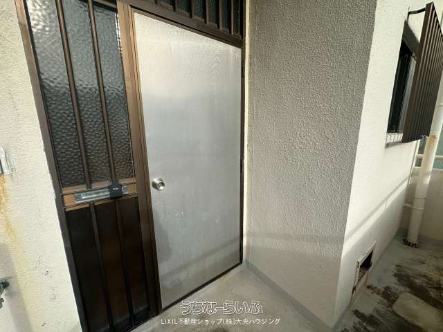 Co-op Asato 3F: 2LDK Apartment near Makishi Station, Naha - Thumbnail 2