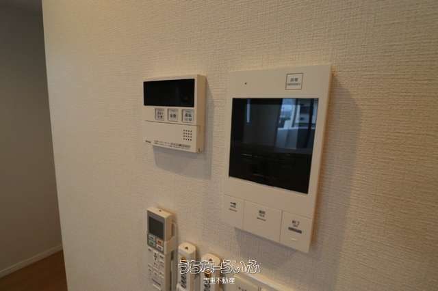 Pet-Friendly 2LDK Apartment for Rent in Yomitan, Okinawa - Thumbnail 3