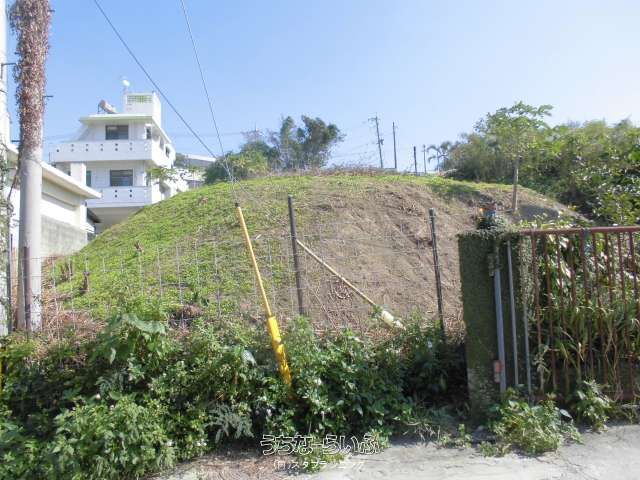 700 sqm Land for Sale in Mamagahashi, Tomigusuku, Okinawa - Thumbnail 3