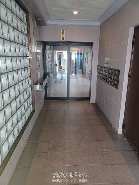 2LDK Apartment for Sale in Naha City, Okinawa - Thumbnail 3