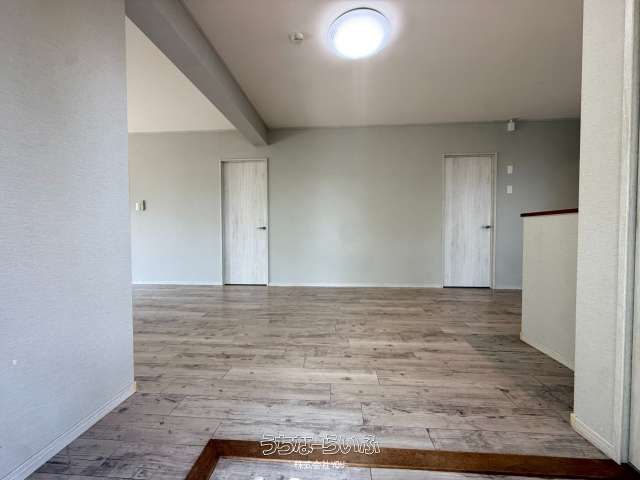 6LDK Two-Household Investment Property with Solar Income in Nago, Okinawa - Thumbnail 2