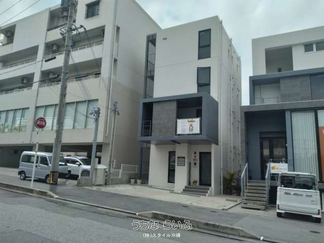 LeRia II 4F Designer Apartment for Rent in Urasoe, Okinawa - Thumbnail 2