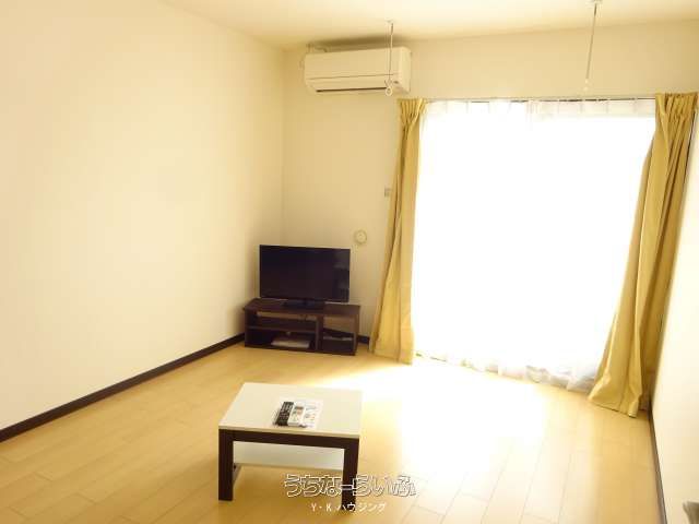 Furnished 1K Apartment for Rent in Naha, Okinawa - Leonet Mitu 301 - Thumbnail 3