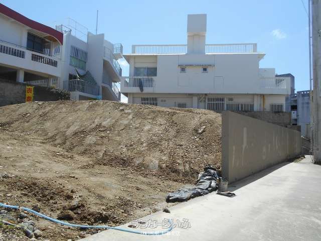 179.53 sqm Residential Land for Sale in Naha's Takara District - Thumbnail 2