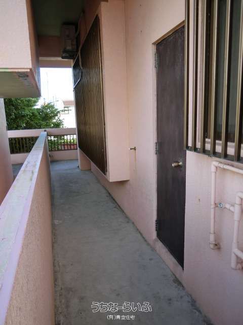 3LDK Apartment for Rent in Awase, Okinawa City - Thumbnail 4