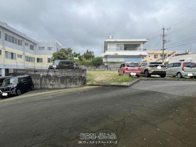 81 Tsubo Land for Sale in Chatan, Okinawa - 269.57m² Plot - Thumbnail 3